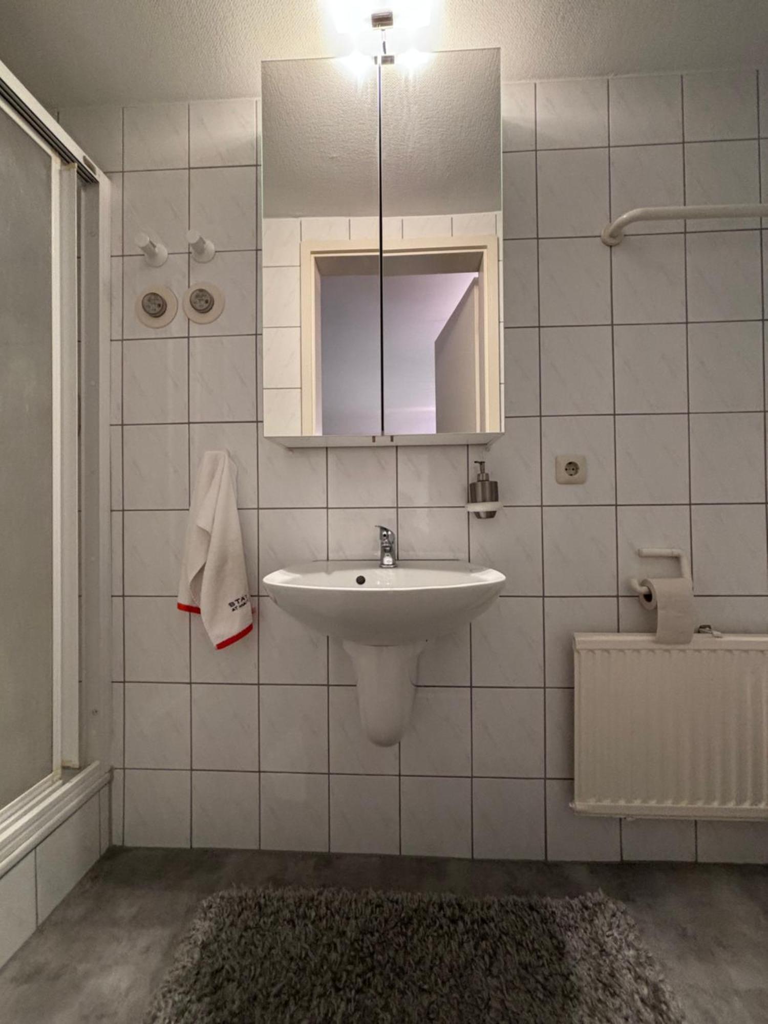 Doppelzimmer In Stuttgart-Birkach - Naehe Musicals Im Si-Zentrum, Messe, Flughafen, Uni Hohenheim Kültér fotó